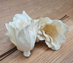 Handmade Flowers - Sola Flower - Large Nearly White Magnolia 10cm
