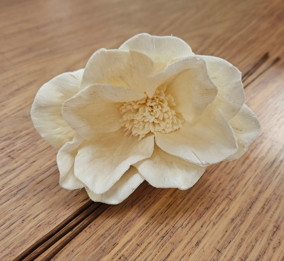 Handmade Flowers - Sola Flower - Large Nearly White Magnolia 10cm