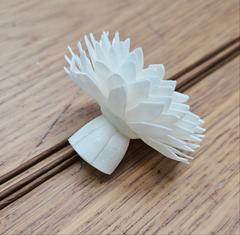 Handmade Flowers - Sola Flower - Medium White Zinnia - 6cm